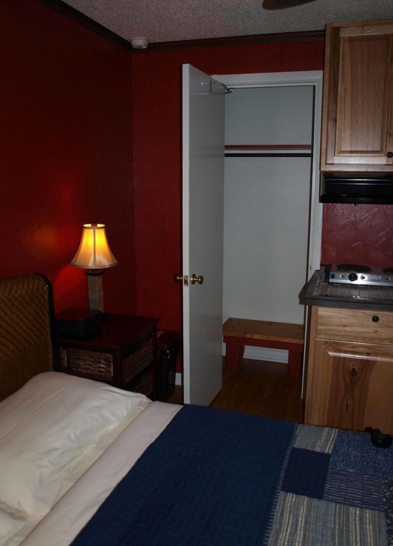 Riverside Motel Hayward Luaran gambar