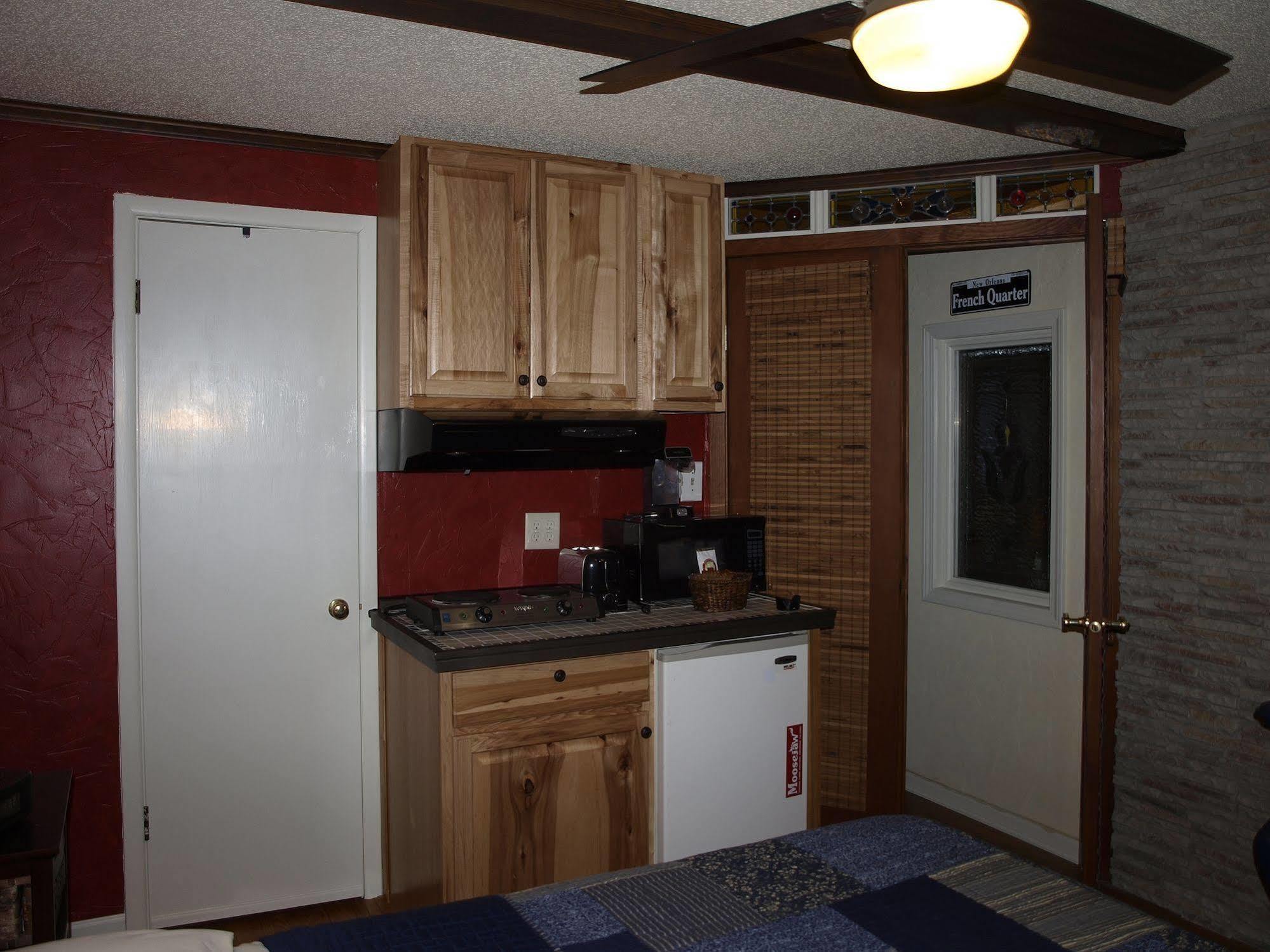 Riverside Motel Hayward Luaran gambar